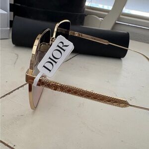 Dior Women's Sunglasses with Gold Frame